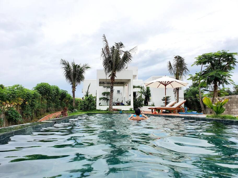 Ho Lan Retreat, Villa Mat Bien Danh Cho 8 Nguoi. Pho Tri Экстерьер фото